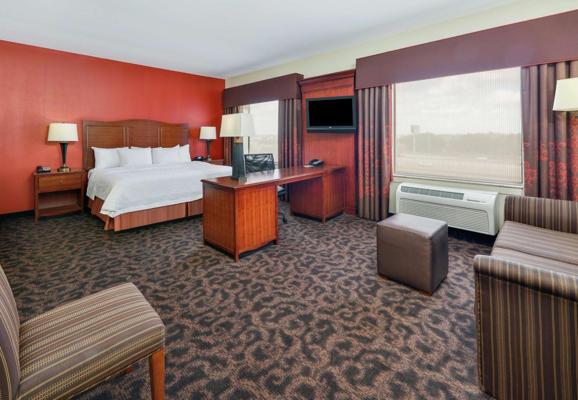 Hampton Inn & Suites Fort Worth/Forest Hill Exterior photo